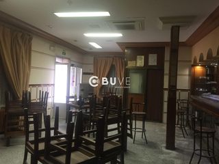 House  N/a. Edificio en venta en valdepeñas  ideal inversores o negocio fami