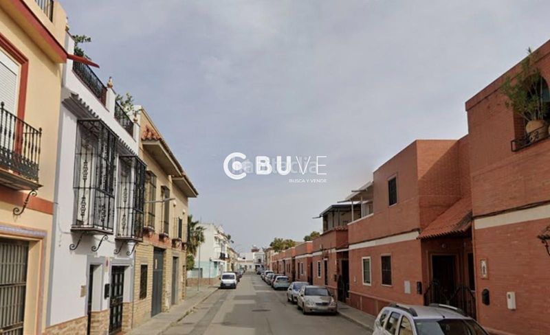 Foto cb497268-c2e1-44a2-aa39-c0ba5ab56640. Casa adossada amb aparcament a Brenes