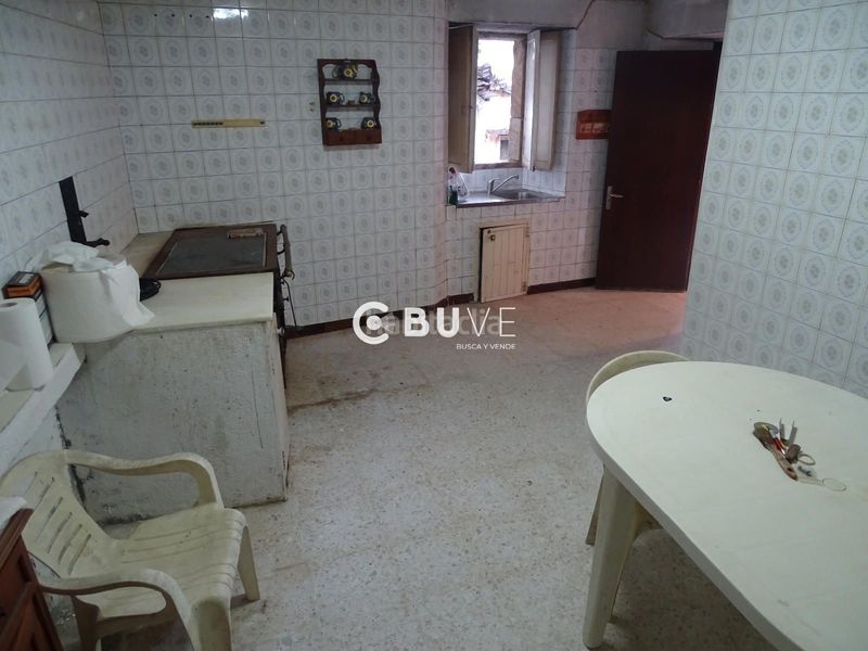 Foto ed4098cf-2a6c-477b-bdad-e4869413e3a9. Casa a Rois