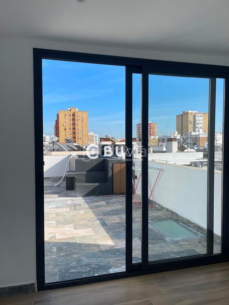 Foto 32446d64-2dee-47a2-a3a2-aa0daa733b97. Casa amb piscina a San Carlos - San José Sevilla