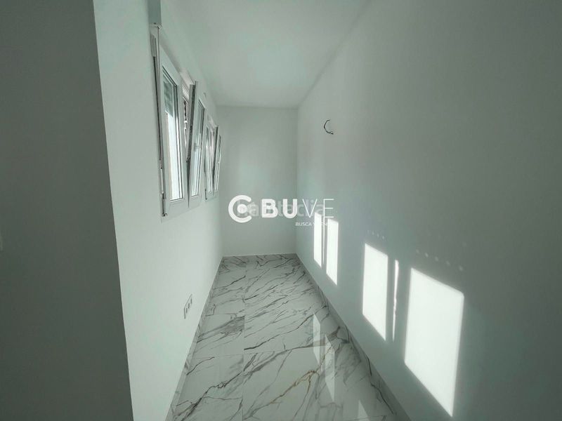 Foto fecb1dc2-ccd9-4bd2-be4f-31284bf55999. Casa amb piscina a San Carlos - San José Sevilla