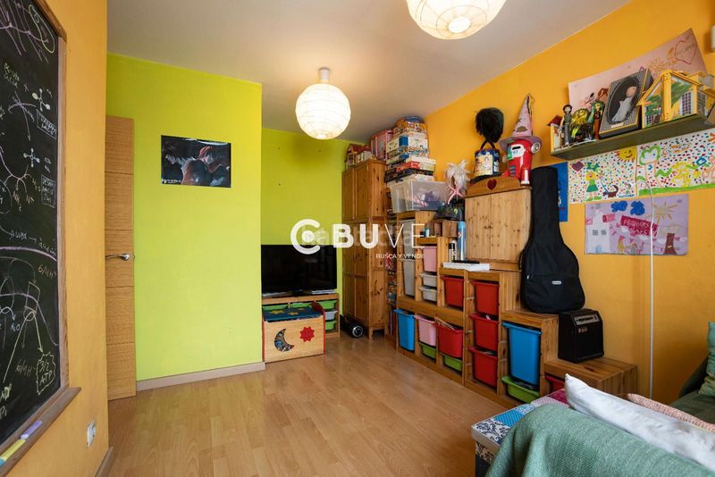 Foto 00d8b8a7-d055-43e8-8d39-5b8368222556. Àtic amb calefacció aparcament a Covadonga Sabadell