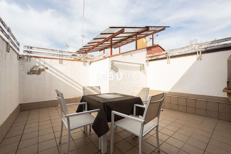 Foto 36fcce21-8d19-4822-92e6-2b33232197d7. Àtic amb calefacció aparcament a Covadonga Sabadell