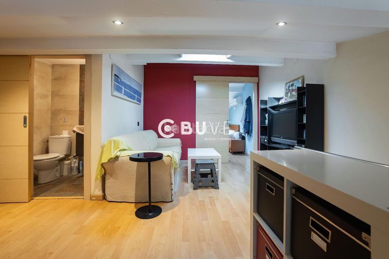 Foto 6d986f9a-2765-491d-b425-e7974903a0ca. Àtic amb calefacció aparcament a Covadonga Sabadell