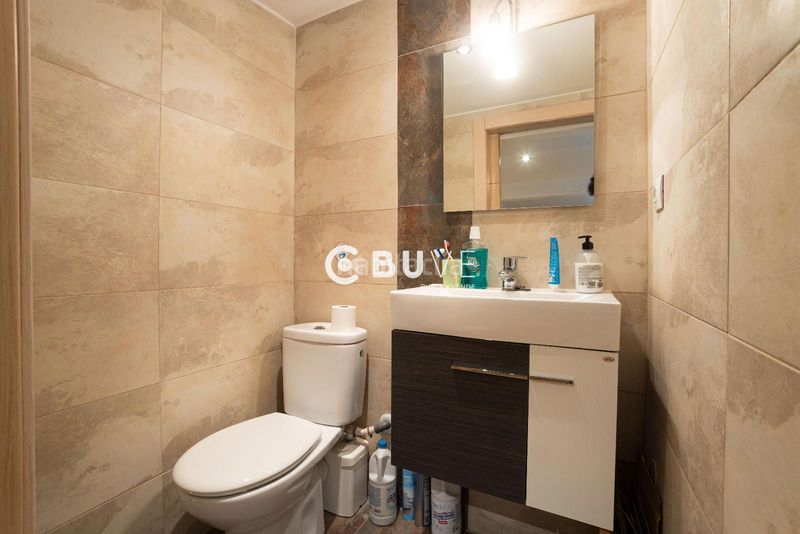 Foto a2bac715-1e71-4c18-9408-65a646e80040. Àtic amb calefacció aparcament a Covadonga Sabadell