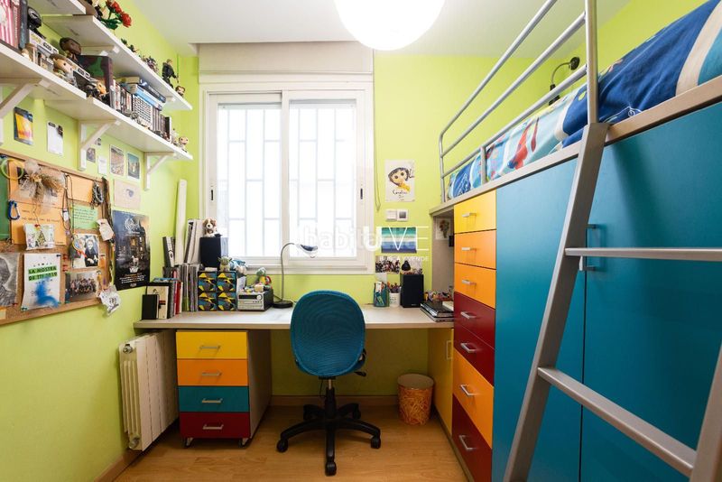 Foto c5e08393-0db3-4d63-b999-e20e1f56faf8. Àtic amb calefacció aparcament a Covadonga Sabadell