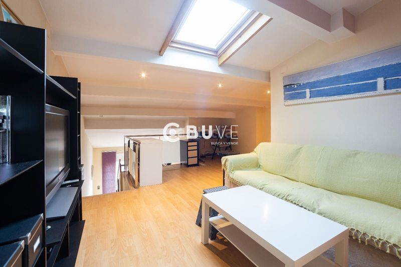 Foto d16e1312-246a-4400-ba5a-5ba1bf0f6b46. Àtic amb calefacció aparcament a Covadonga Sabadell