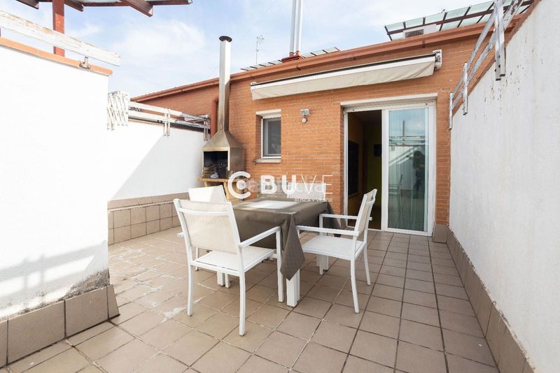 Foto dd16a0e1-c0c5-47ea-874e-b1f5f58058b4. Àtic amb calefacció aparcament a Covadonga Sabadell