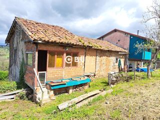 Reihenhaus  El medio, vayu. Casona para rehabilitar en grado