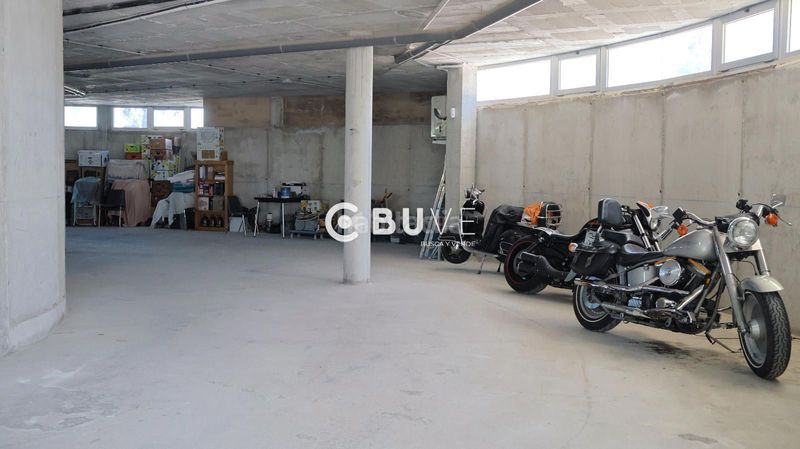 Foto 528f0e56-7870-4e35-8dce-4bcc06e9a256. Xalet amb calefacció aparcament piscina a Petrer