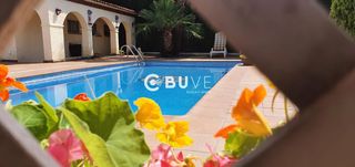 Chalet  De la rosa. Exclusivo chalet en les carpes abrera  con piscina y zona de oci