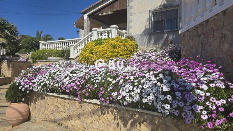 Foto 4c38c4f8-9d2e-4d39-942b-1d5247562e48. Xalet amb piscina a Abrera