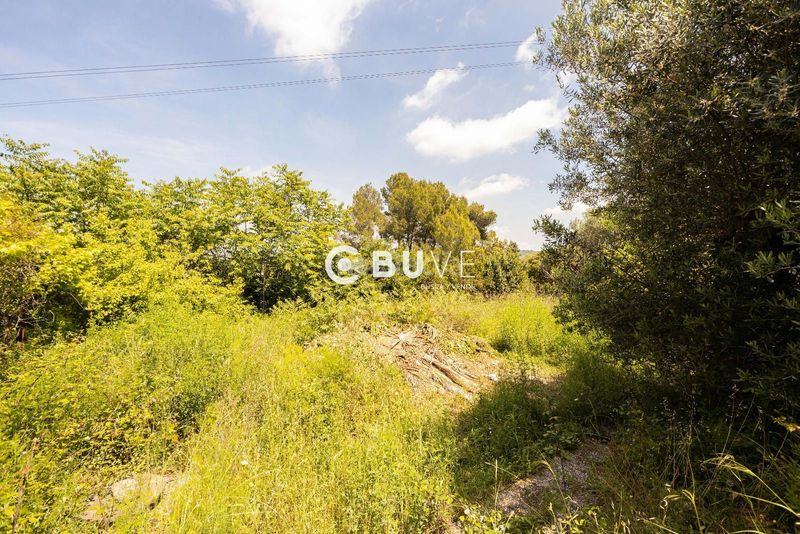 Foto ce297bfa-120e-445e-bba5-152e0b9f8fb1. Xalet amb piscina a Abrera