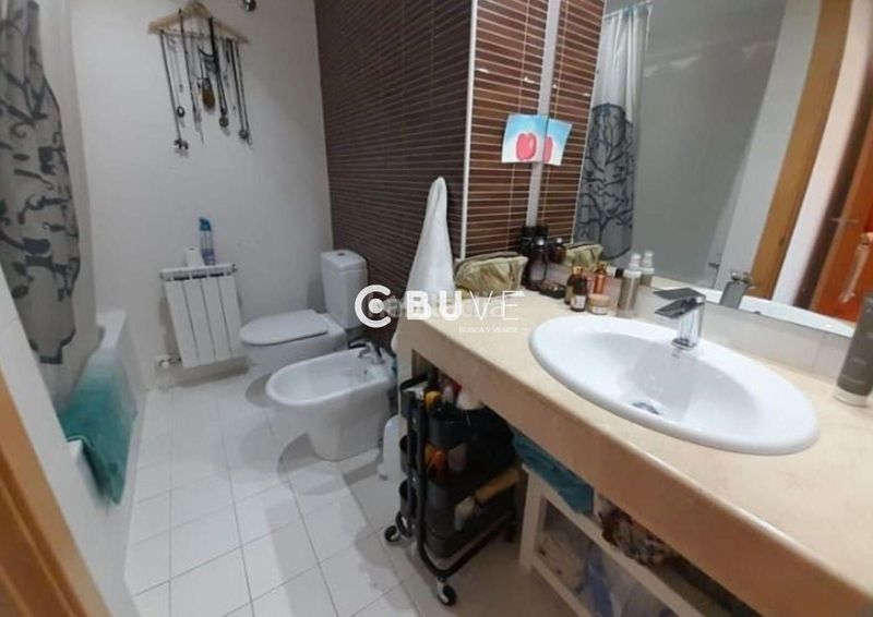 Foto b7a1f866-c7ec-43dc-b8b3-5e3b19eea107. Pis amb aparcament a Navata
