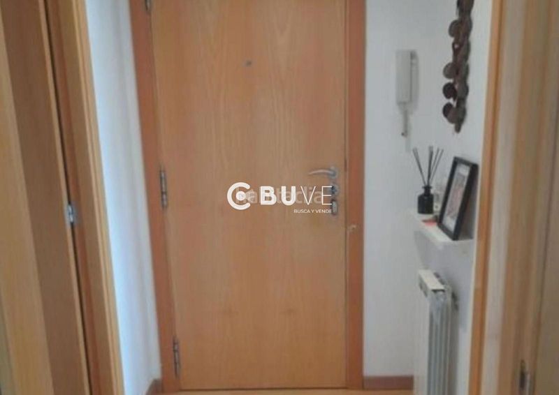 Foto b85d729b-586c-48be-9460-08f474104b99. Pis amb aparcament a Navata