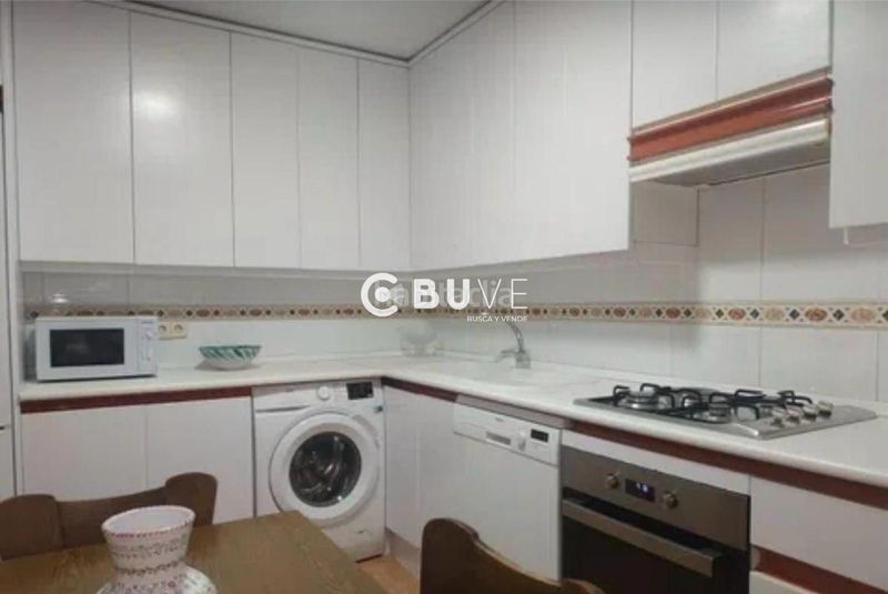 Foto 9cd8a087-e882-4873-b002-8827b288e91d. Casa adossada a Ctra. Circunvalación - La Magdalena Jaén