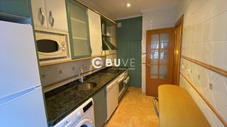 Location Appartement  N/a. Se alquila piso céntrico junto al campo grande, calle perú valla