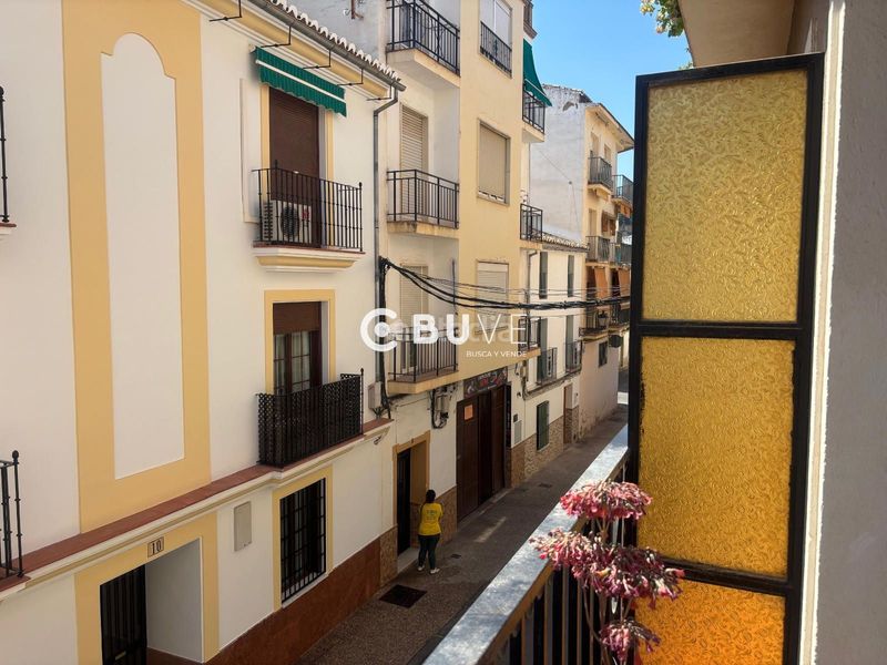Foto 7fba15b5-c939-4b8c-adc9-484f7ab0f4a1. Pis a Cueva de Menga Antequera