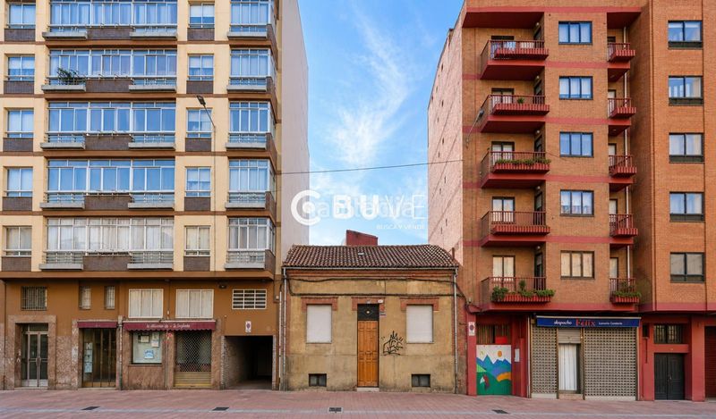 Foto efc8e9fd-2e07-45ae-835a-d49314e48833. Edificio  padre isla en Las Eras de Renueva León