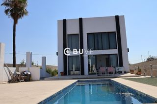 Haus  Partida la rambleta. Se vende casa moderna en crevillent