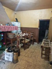 Casa  N/a. Se vende casa en el casco antiguo de illescas  gran potencial de