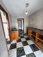 Etagenwohnung  Diputación. Piso luminoso en av. diputación, chipiona
