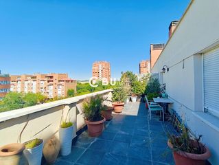 Àtic  Laponia. Ático con terraza en urbanización con piscina, garaje y trastero