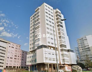 Etagenwohnung  Avda castelao. Se vende piso amueblado en caranza  ferrol  a coruña