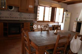 Casa  Calle la rambla. Se vende casa en monovar  alicante