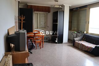 Pis  Calle geografía. Se vende piso de 4 hab en elda