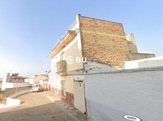 Semi detached house  N/a. Chalet adosado en calle era alta