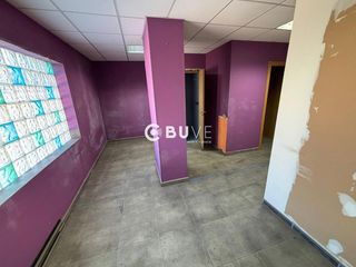 Lloguer Local Comercial  Avenida de cordoba. Atractivo local  en venta  en zona comercial