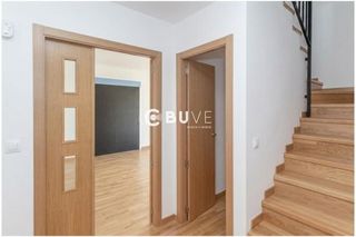 Reihenhaus in Casar de Escalona (El). Chalet adosado de 3 hab. en el casar de escalona