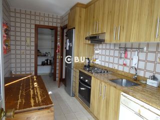 Appartamento  Loureiro. Se vende bajo de 4 habitaciones en teo