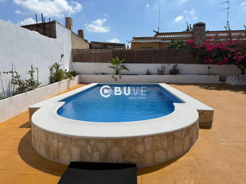 Foto 4932265d-0bd0-4840-a574-a7bf58333ff5. Xalet amb calefacció aparcament piscina a Las Pedrizas Chiva