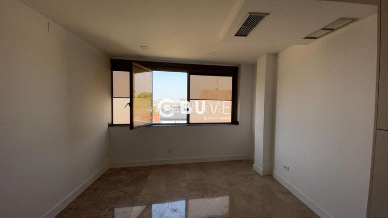 Foto ab660014-c388-48db-84ba-c5ae314ed440. Oficina vendo oficina piso en paseo arca real reformado completamente y para que tu lo estrenes. en Valladolid