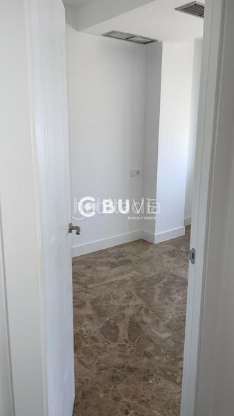 Foto f79cfe15-19d5-4787-9594-c190569ecea3. Oficina vendo oficina piso en paseo arca real reformado completamente y para que tu lo estrenes. en Valladolid