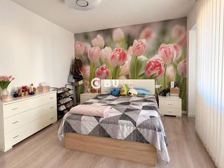 Pis  Nou d'octubre. Piso reformado de 4 habitaciones con terraza en gandia
