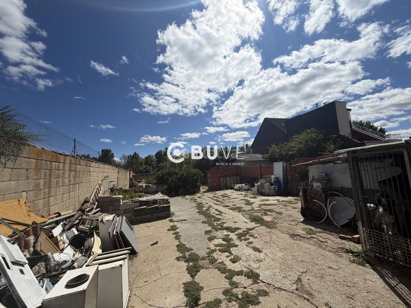 Foto b03f4ec1-f0f9-4353-8f72-51fd33ff1a10. Finca rústica a La Lastra León