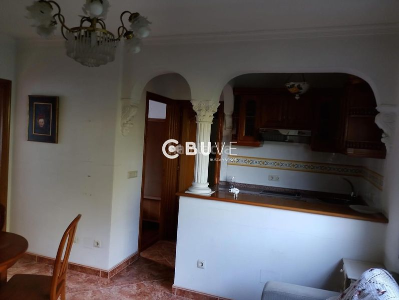 Foto 11e0f3fc-e800-4328-8b4d-d2b5430d4747. Casa amb aparcament a Teo