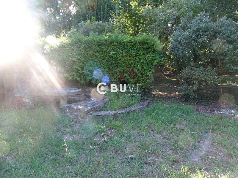 Foto 23784a40-209a-4f77-b1a1-f7607be90ada. Casa amb aparcament a Teo