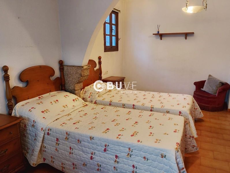 Foto 2dbe90b8-82fa-4335-86bc-a44ad476f11d. Casa amb aparcament a Teo