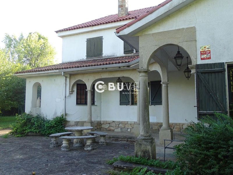 Foto 2fa4671b-8490-4d6b-bb3d-2810e55226ee. Casa amb aparcament a Teo