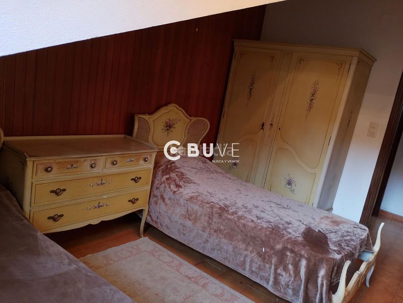 Foto 5fd2dbae-5ca4-439a-bde8-f69b8082340c. Casa amb aparcament a Teo