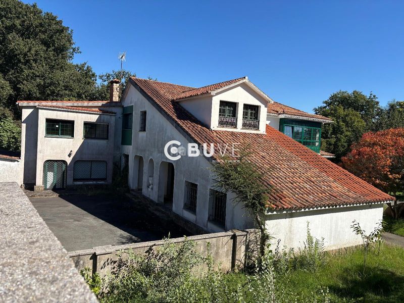 Foto 6c489662-209e-4d03-925a-8f366cdf6df1. Casa amb aparcament a Teo