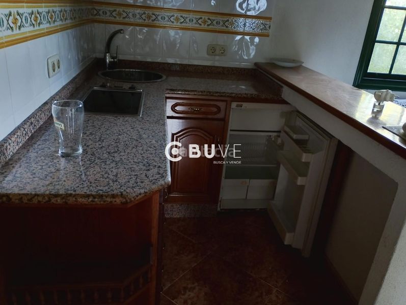 Foto 883b5e7a-ff41-48aa-a52f-b8e58f152d75. Casa amb aparcament a Teo