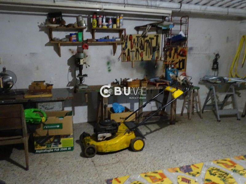 Foto 8f7393f2-bb3b-4cf9-8777-b15ad4afa7c0. Casa amb aparcament a Teo