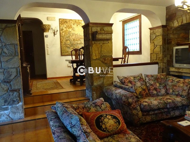 Foto 95a8dbeb-0e52-431a-8083-e2b23f8d2fd7. Casa amb aparcament a Teo