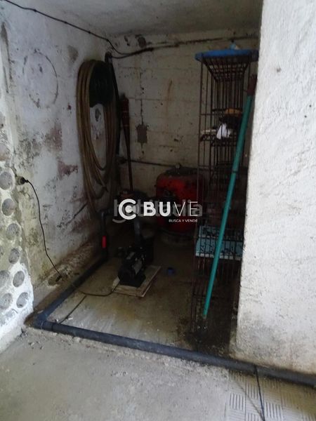 Foto 9e888d29-f642-4b8e-8e54-c7aa698ad9cc. Casa amb aparcament a Teo