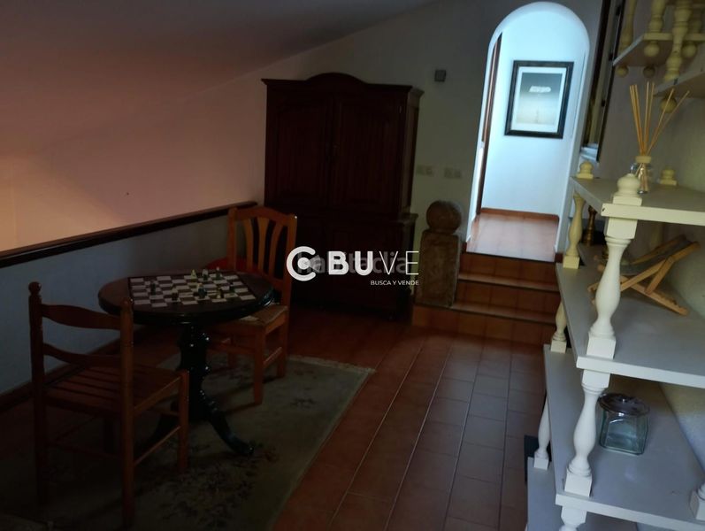 Foto a99cdb28-d75d-477f-9cf3-9fd063a7967b. Casa amb aparcament a Teo